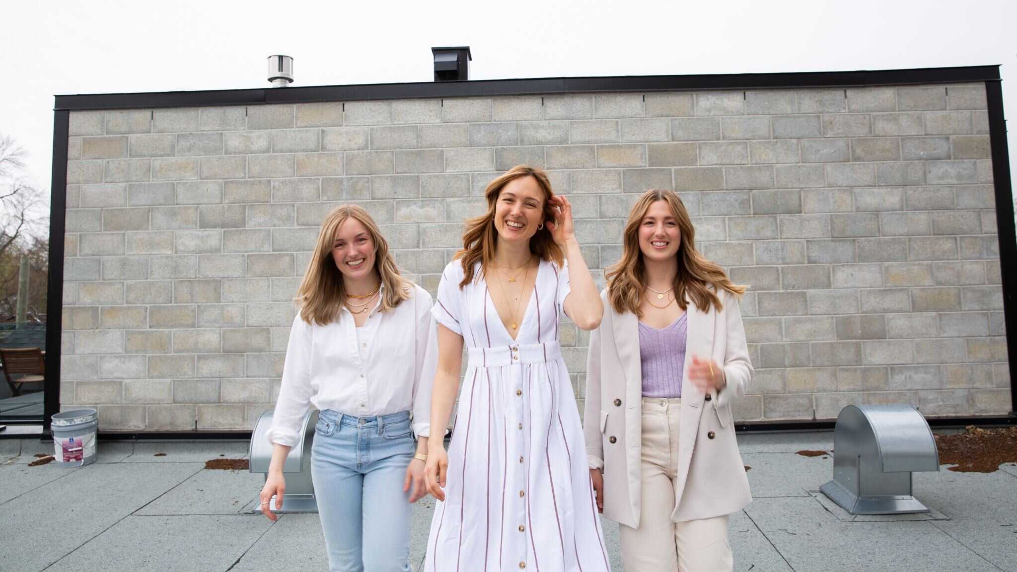 QFR - Les soeurs Dufour-Lapointe : d'un rêve à l'autre (CA) 0