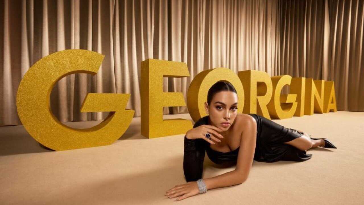 AR - Soy Georgina (2022) 0