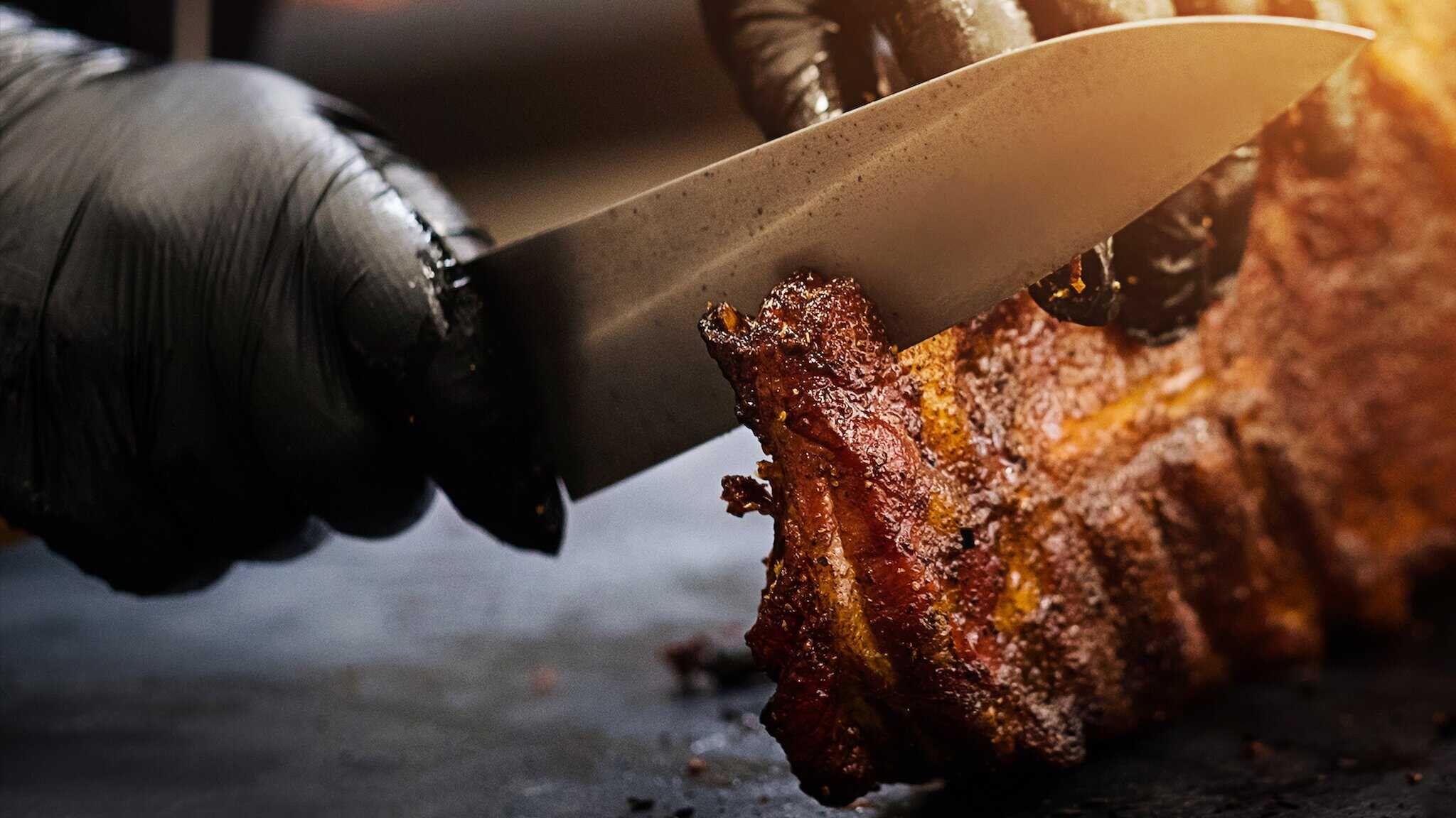 NF - The American Barbecue Showdown (2020) 0