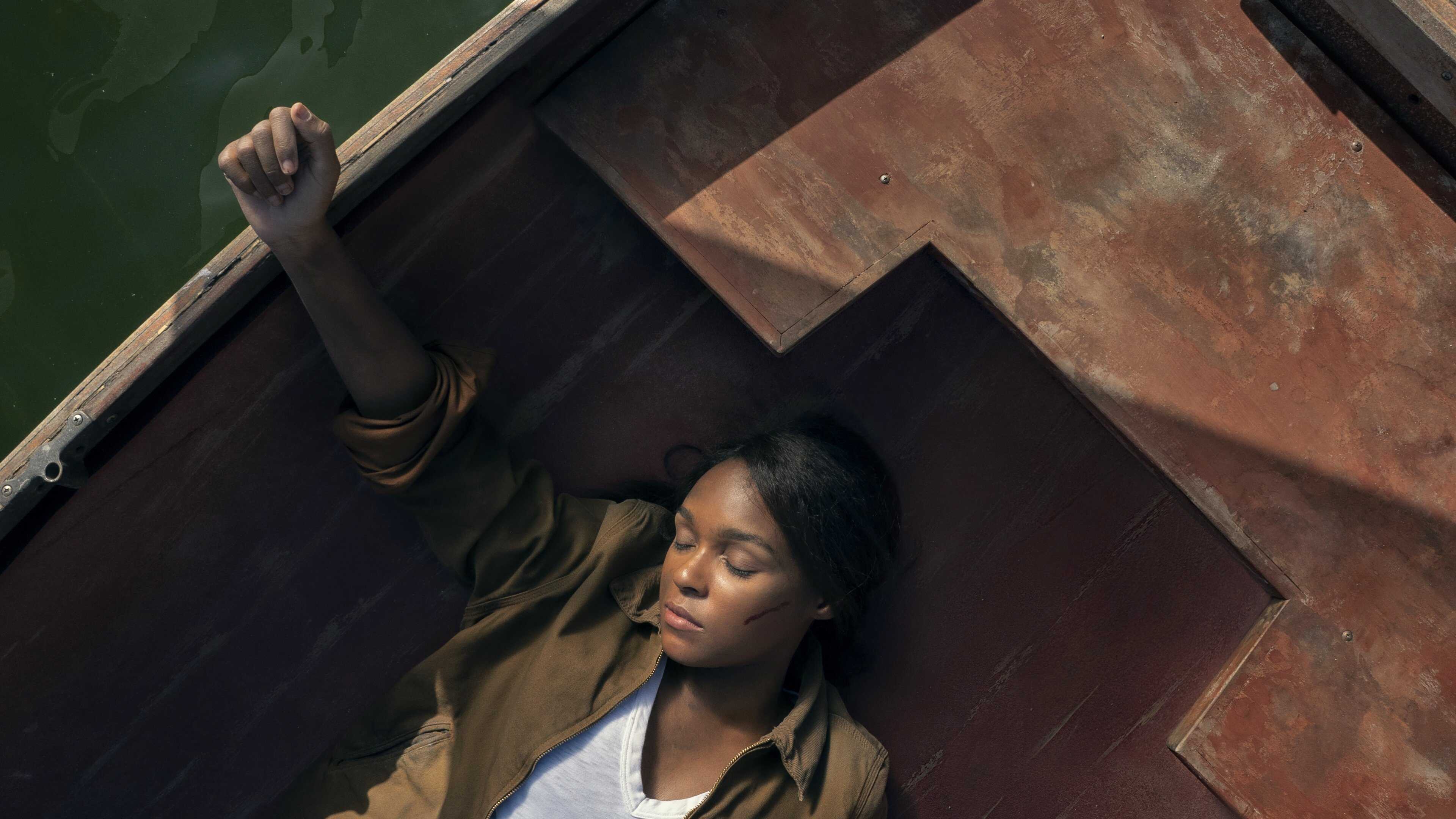 ES - Homecoming (2018) 0