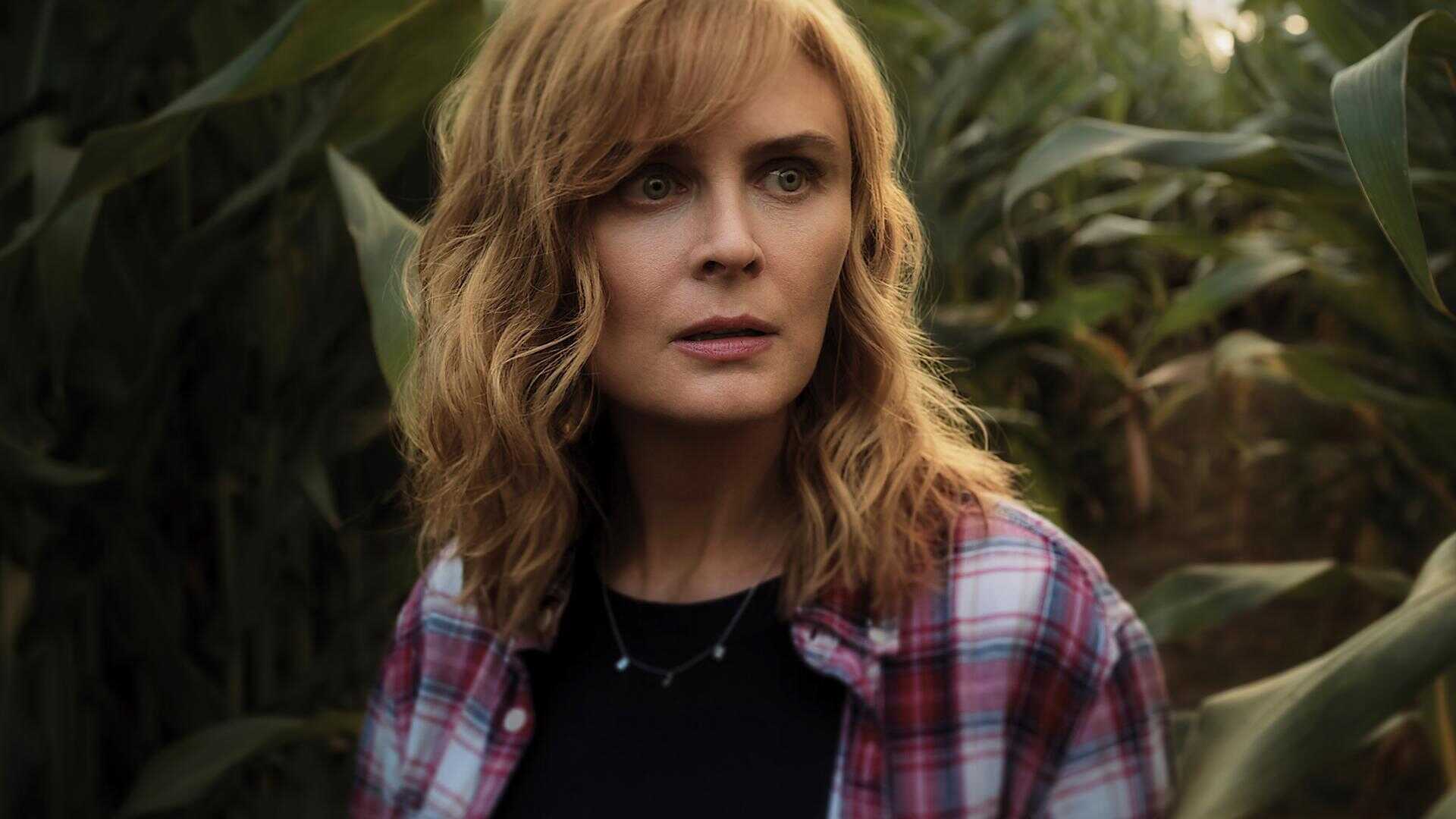 EN - Devil in Ohio (2022) 0