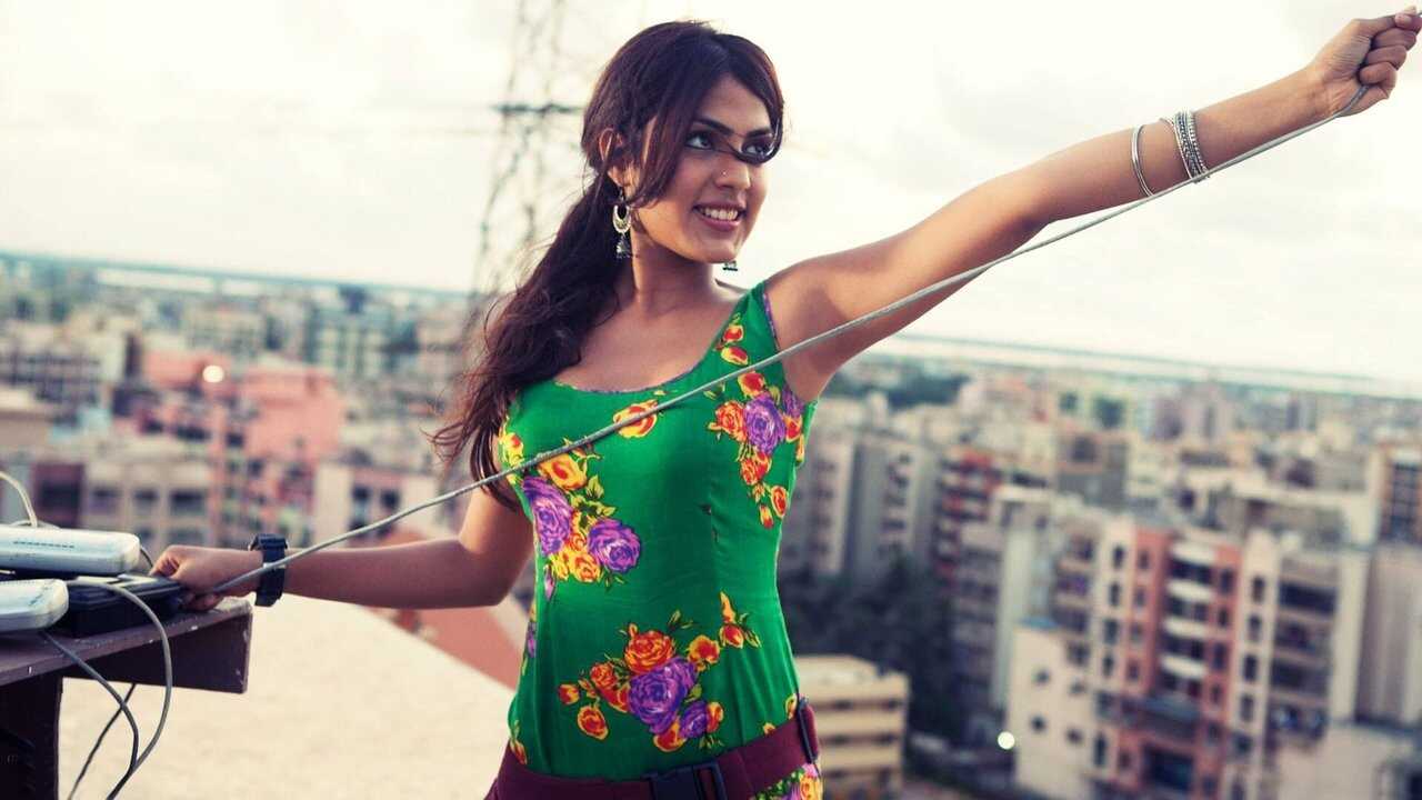 Sonali Cable 0