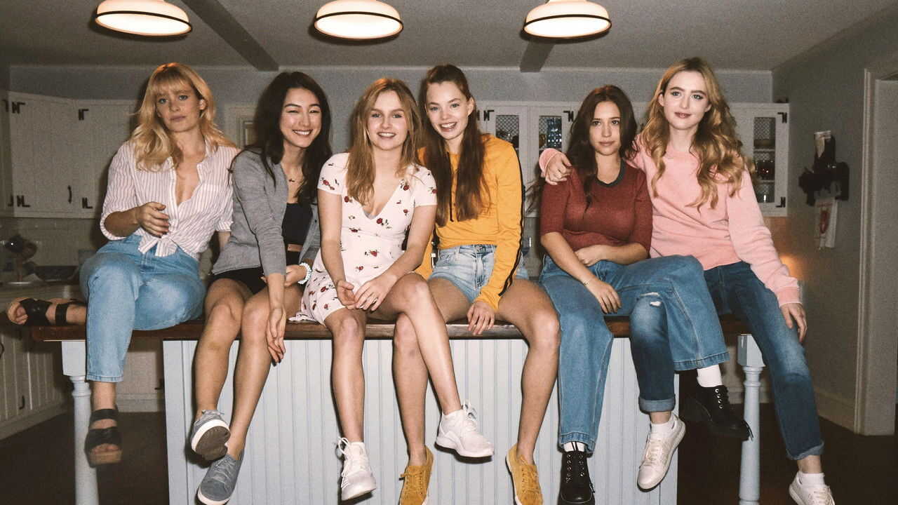 DE - The Society (2019) 2