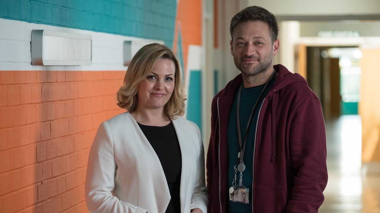 EN - Ackley Bridge (2017) 0