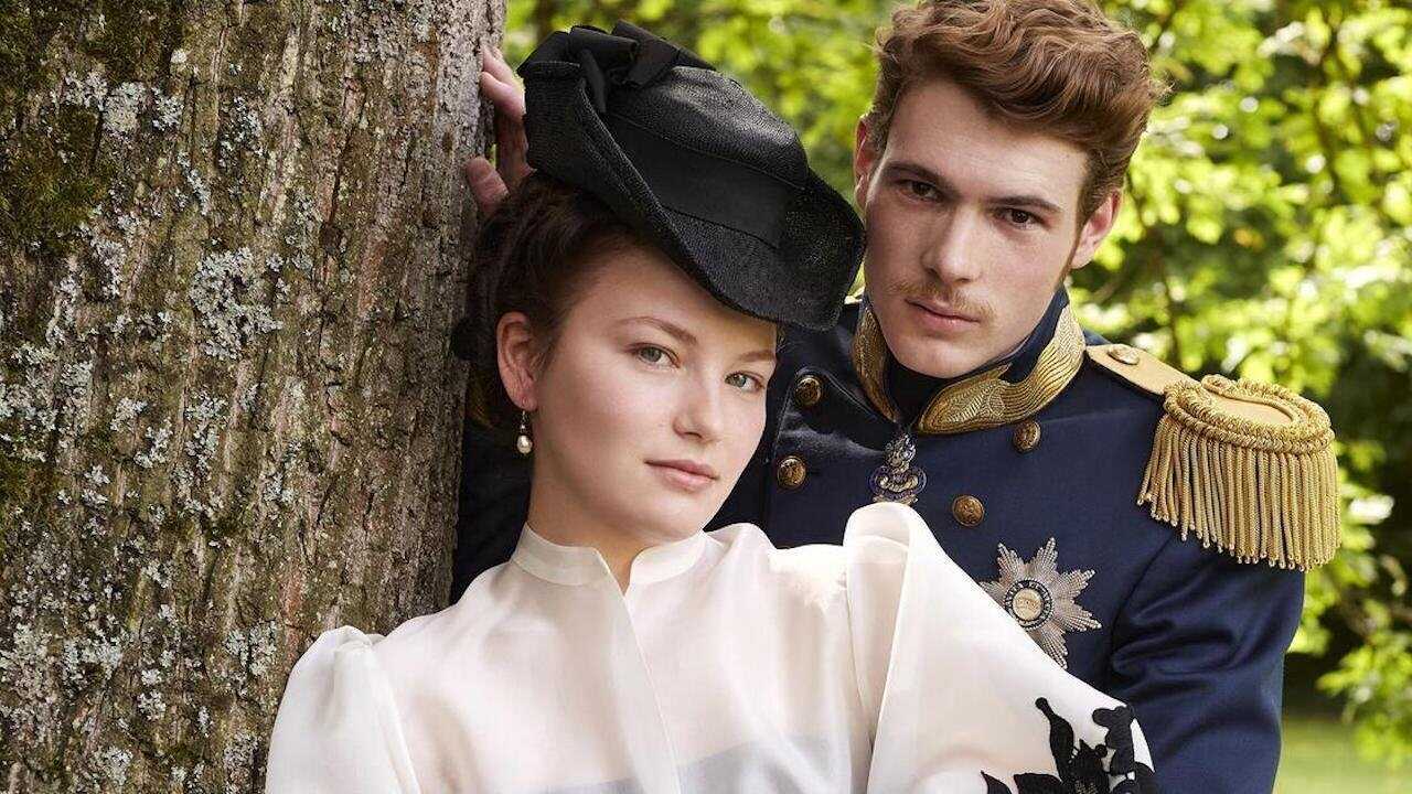ES - La Emperatriz (2022) 3
