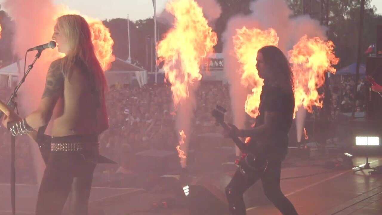 Hammerfall: Live Against The World 0