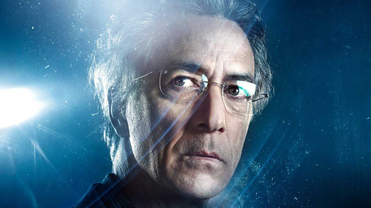 IN - Alphas (2011) 2