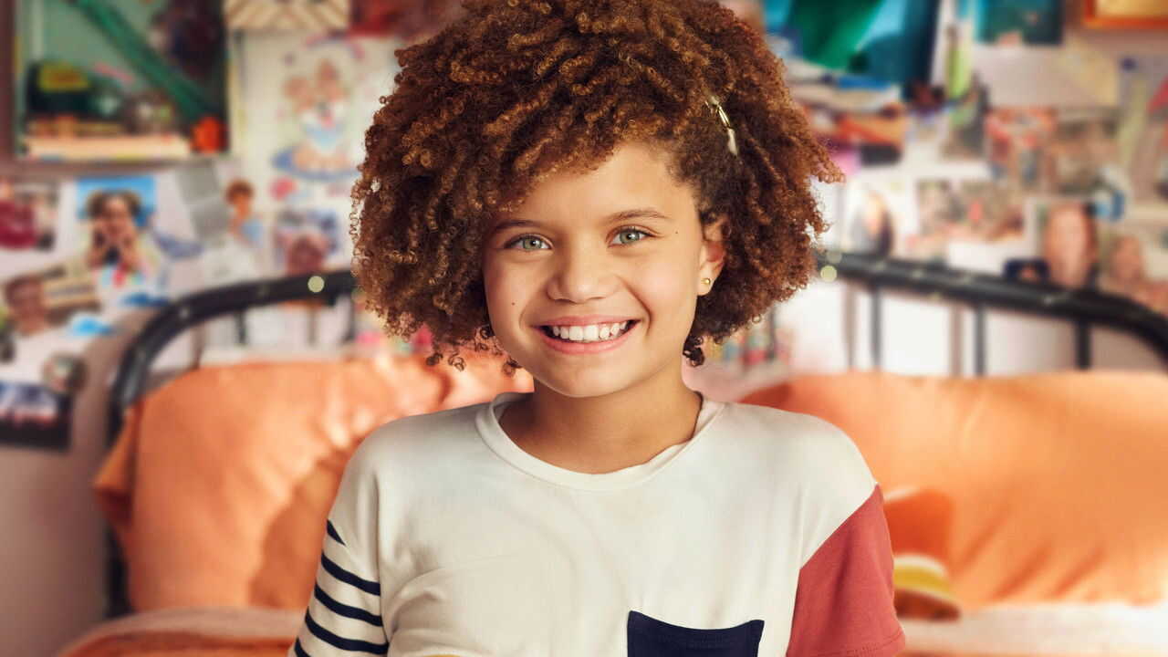 4K-DE - Amber Brown (2022) (CA) 1