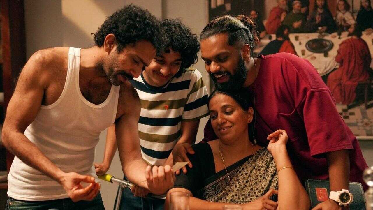 വിചിത്രം 0