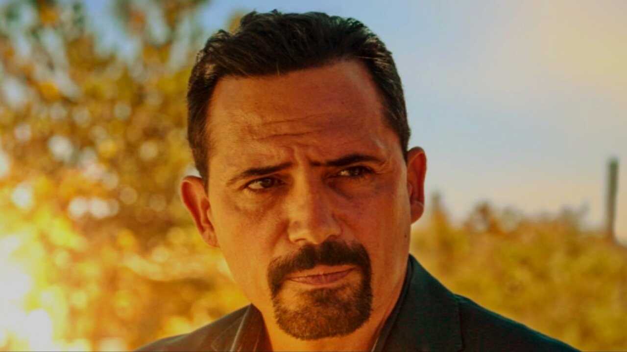 إلى ابني (2023) 0