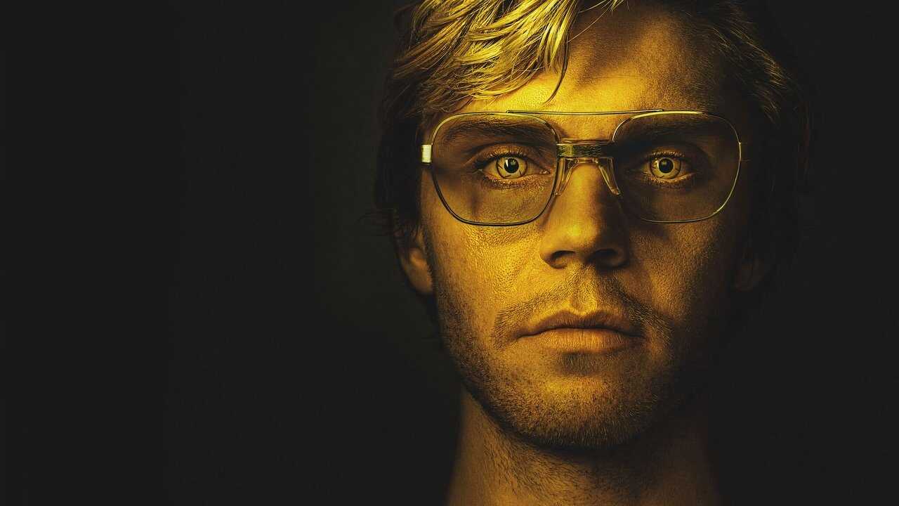 IN - Dahmer - Monster: The Jeffrey Dahmer Story 1