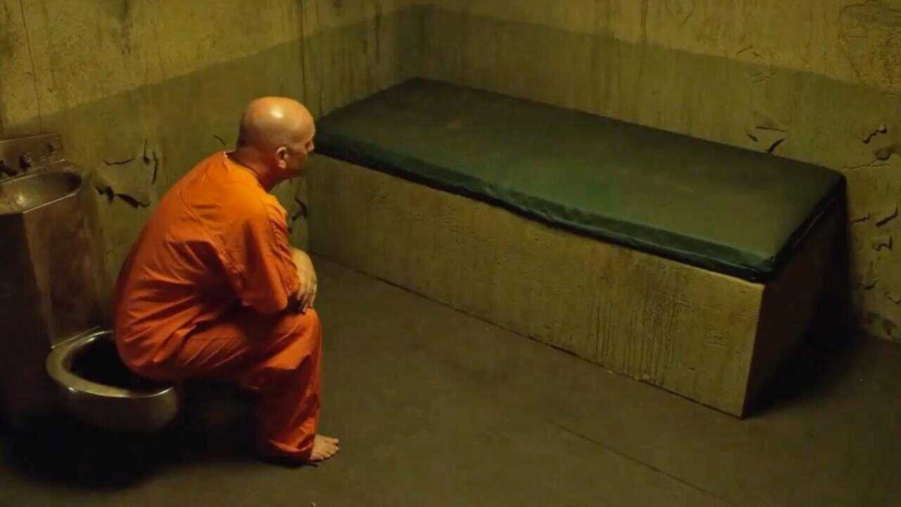 Survivor's Guide to Prison 0