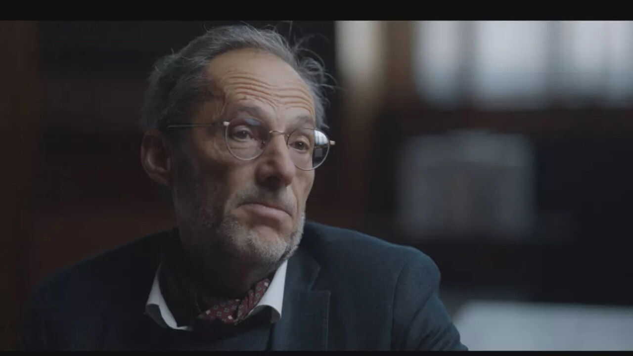 ES - Atentados de París: testigo crucial (2025) (FR) 1