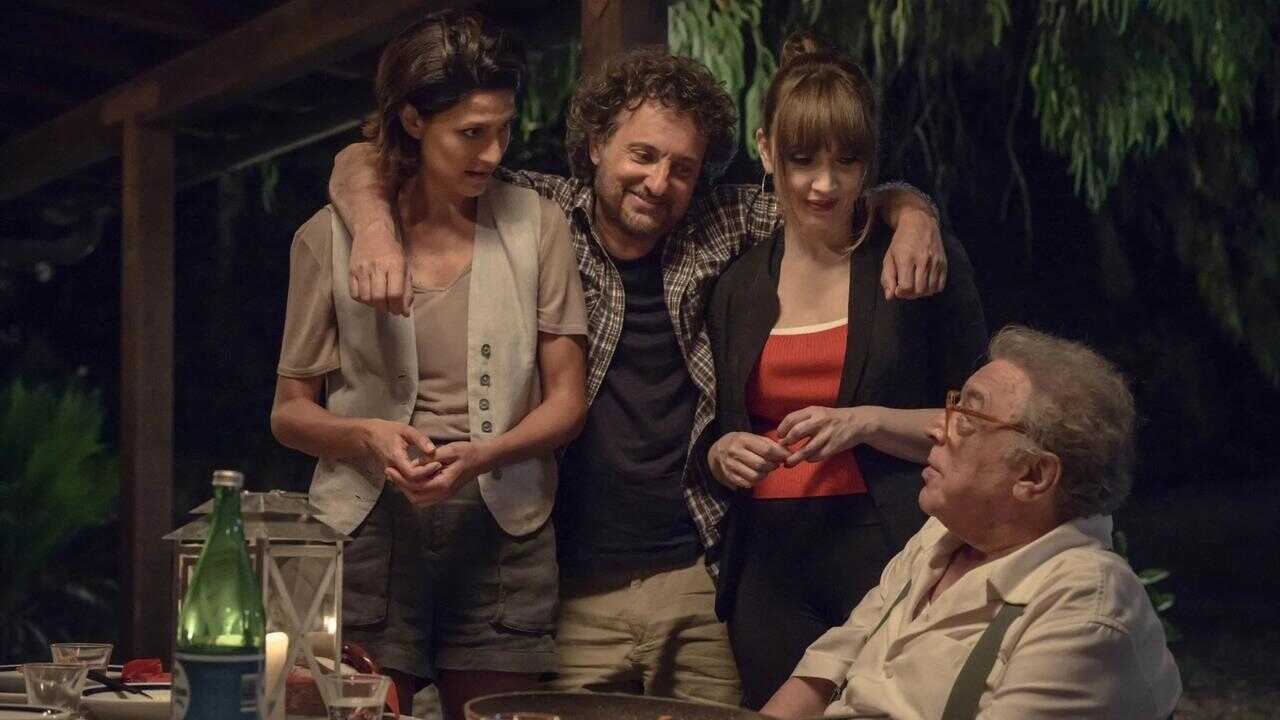 Pare parecchio Parigi (2024) 0