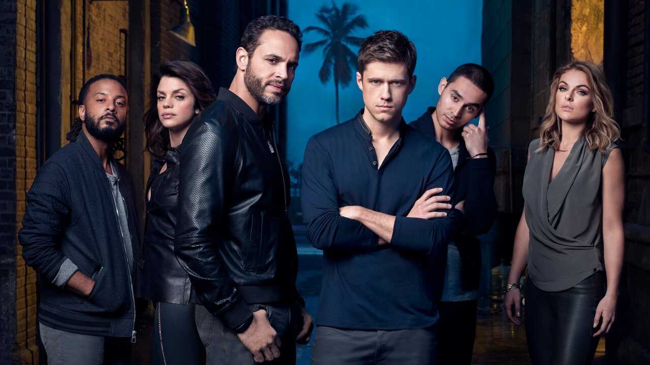 EN - Graceland (2013) 0