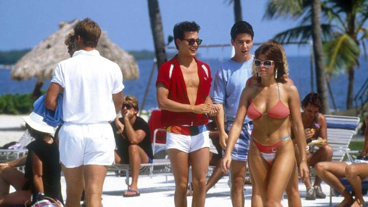 Private Resort (1985) 0