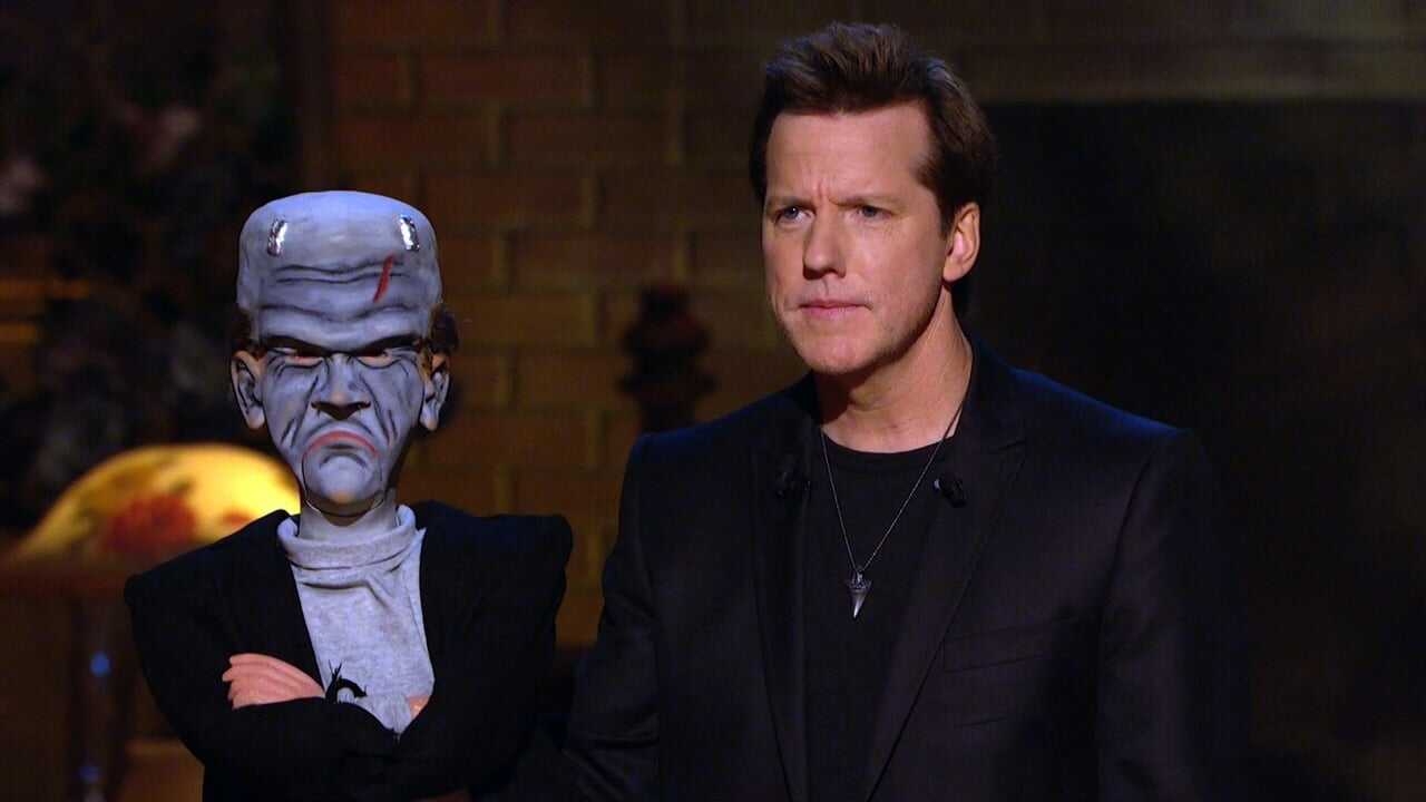 Jeff Dunham: Minding the Monsters 0