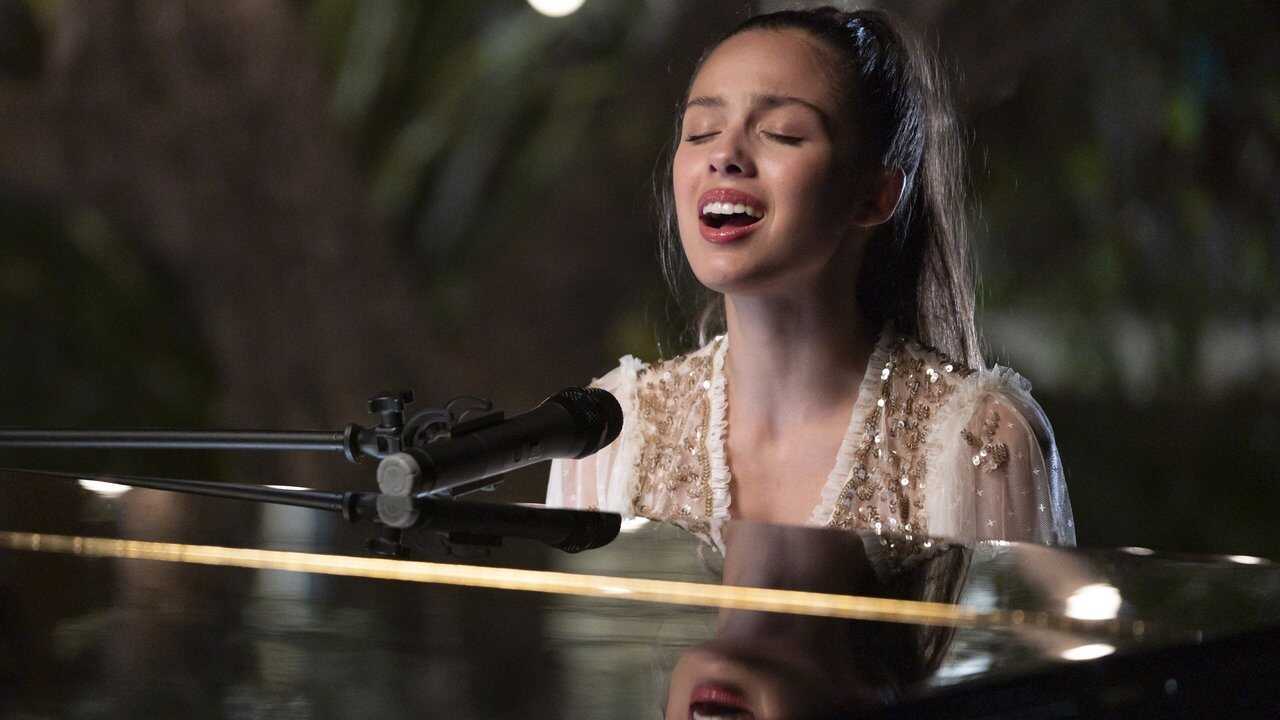 High School Musical: The Musical: The Holiday Special 0