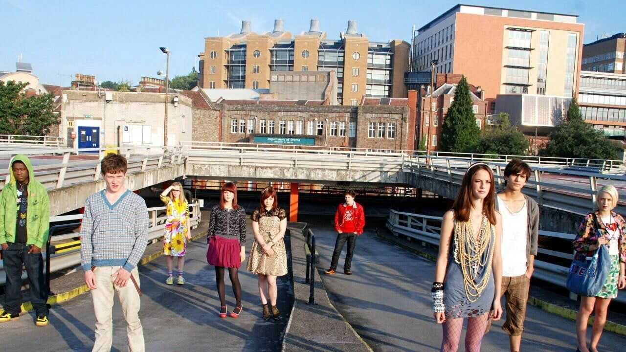 EN - Skins (2007) 0