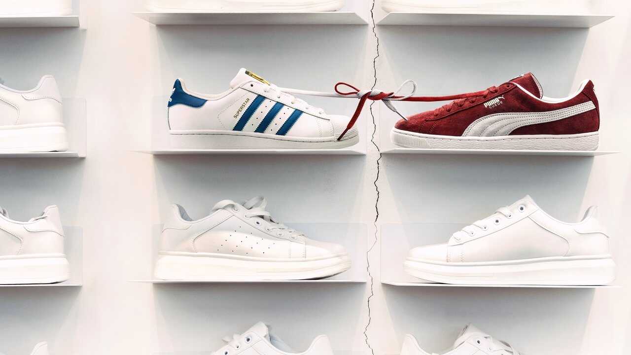 DE - Sneaker Wars: Adidas v Puma (2025) (GB) 0