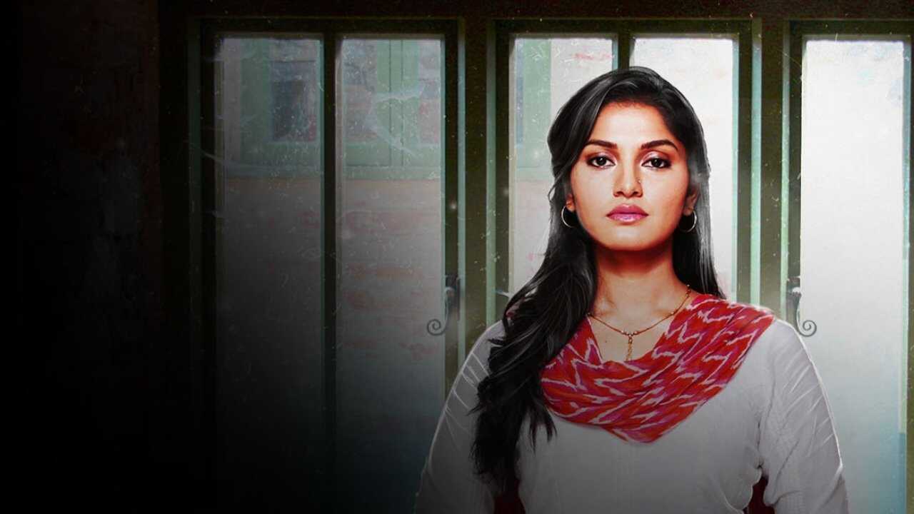 IN - Aadhe Adhoore (2015) 0