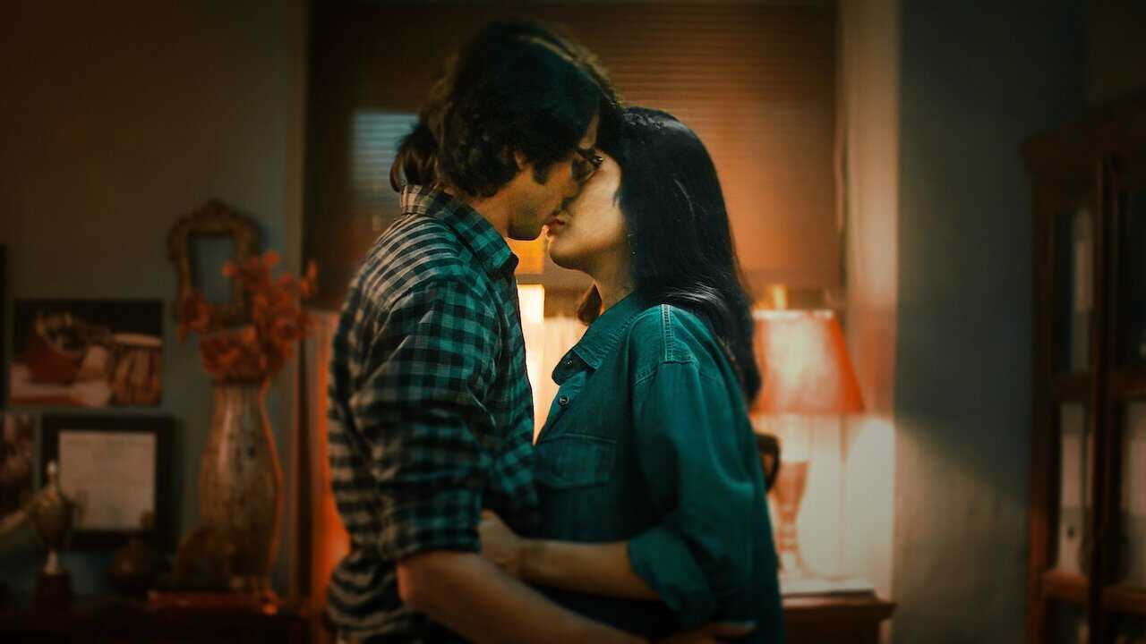 IN - Tooth Pari When Love Bites (2023) 4