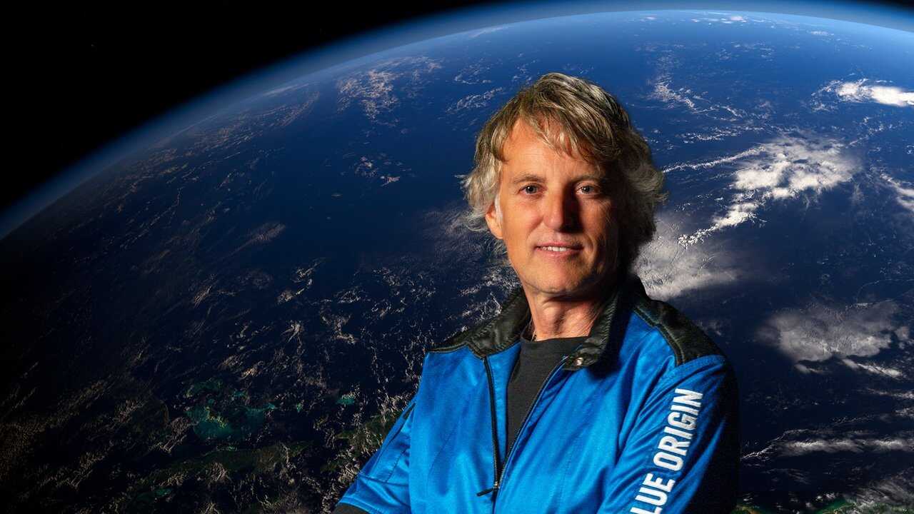 ES - Calleja en el espacio (2025) 0