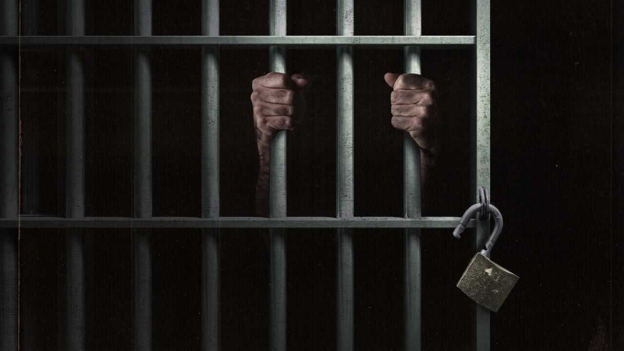 FR - Unlocked : La prison fait un break 0