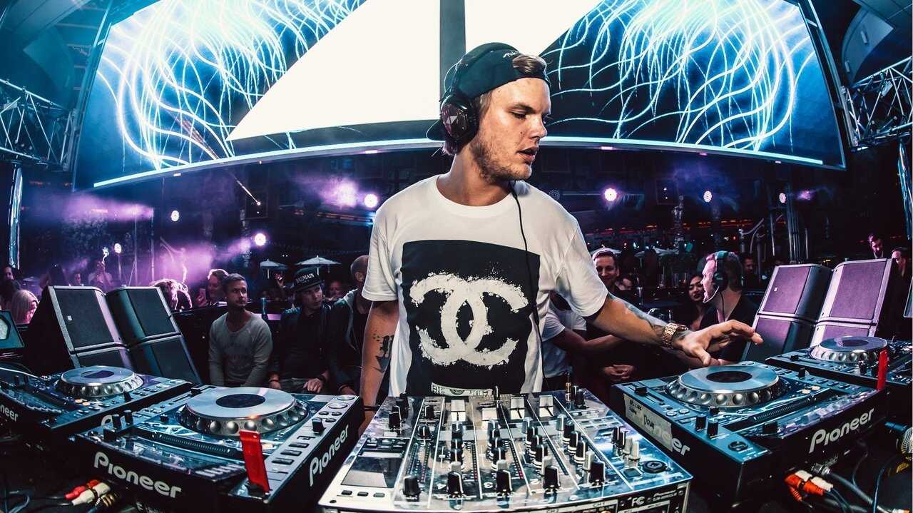 Avicii: True Stories (2017) 0
