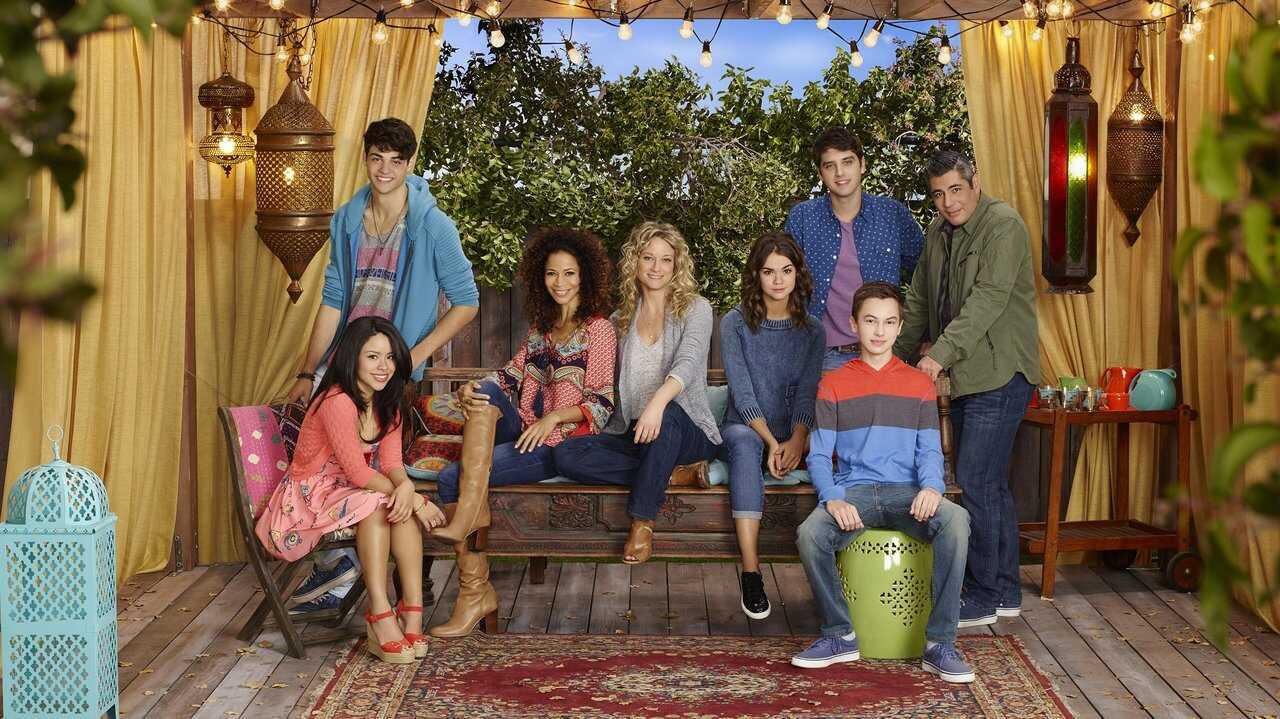 FR - The Fosters 0