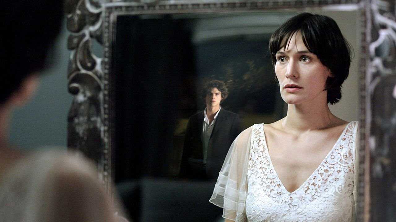 EN - The Returned (2012) 0