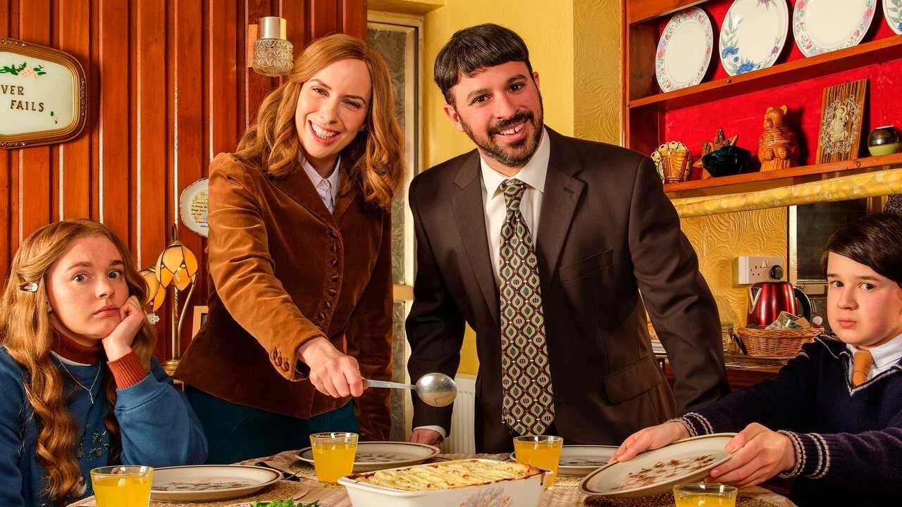 EN - Everyone Else Burns (2023) (GB) 1