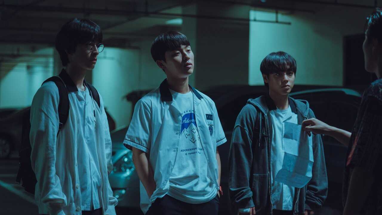 EN - Weak Hero (2022) 4
