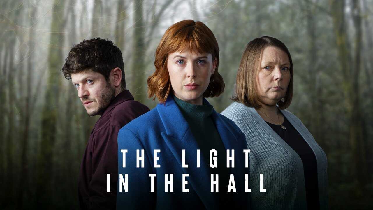 EX - The Light in the Hall (2022) 1