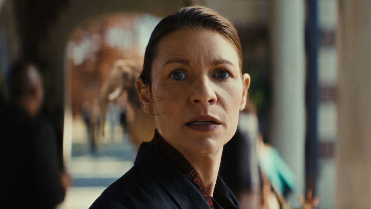 EX - The Beast in Me (2025) 2