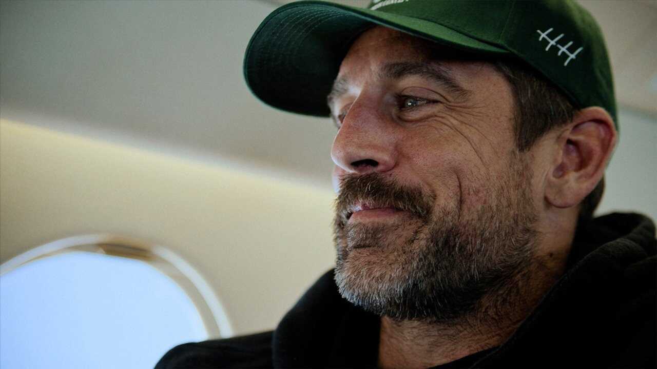 ES - Aaron Rodgers: Enigma (2024) 1