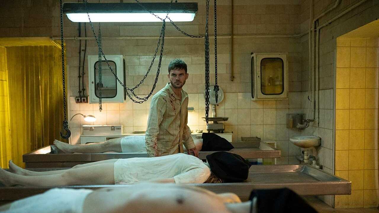 EN - Treadstone (2019) 3