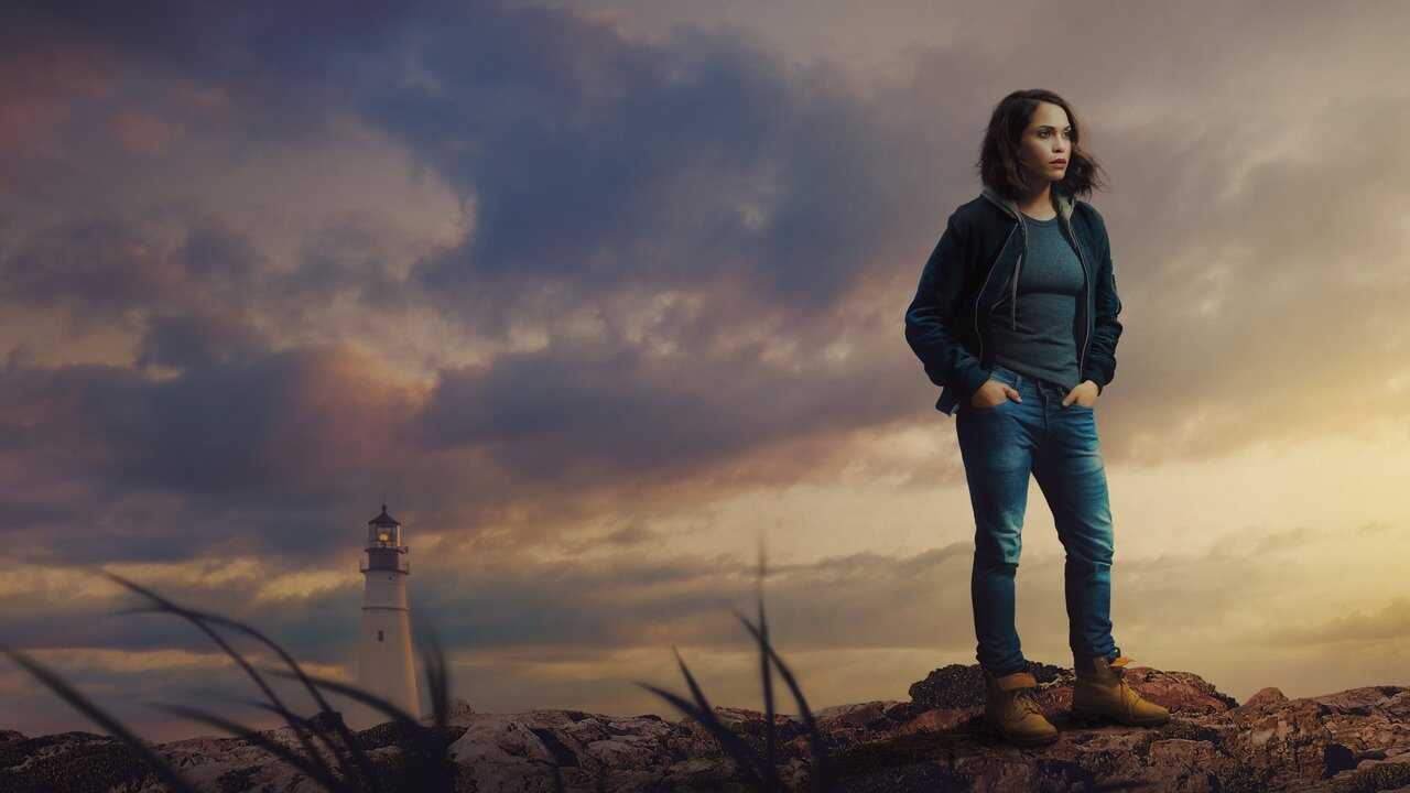 LAT - Hightown (2020) 3