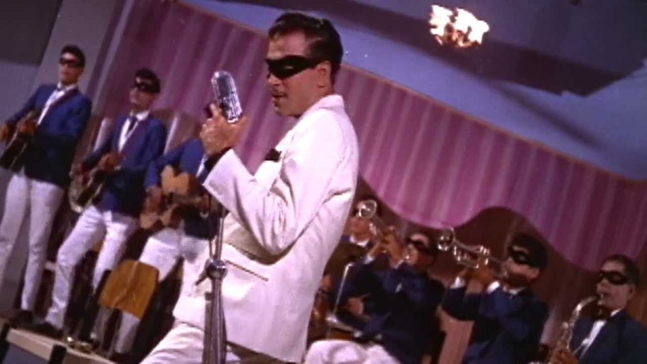 Gumnaam (1965) 0