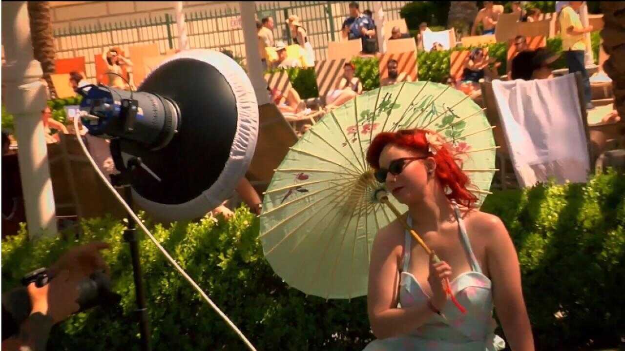 Bombshells and Dollies 0