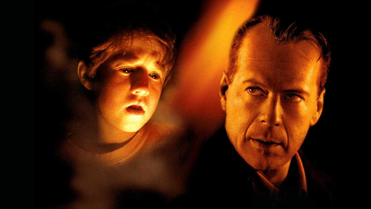 The Sixth Sense (1999) 0