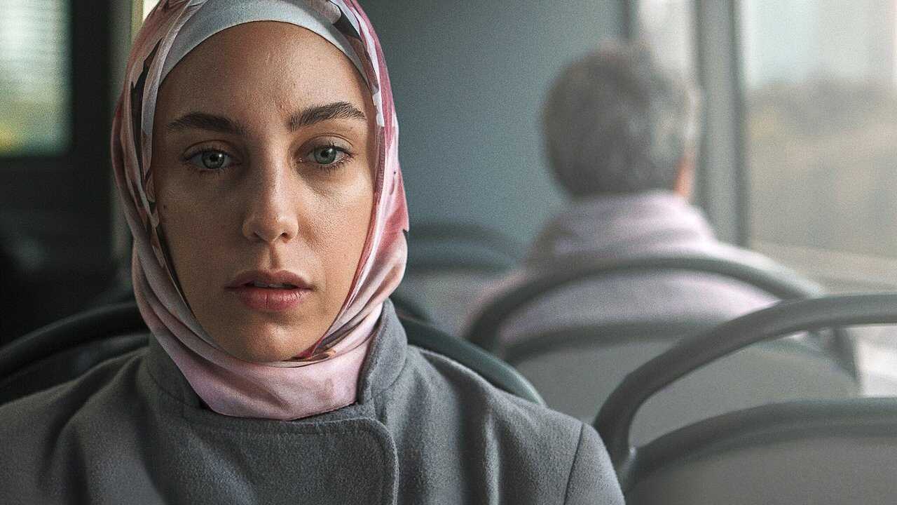 FR - Bir Başkadır 0