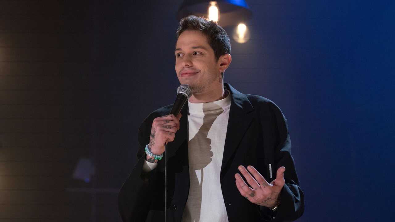 Pete Davidson: Alive from New York 0