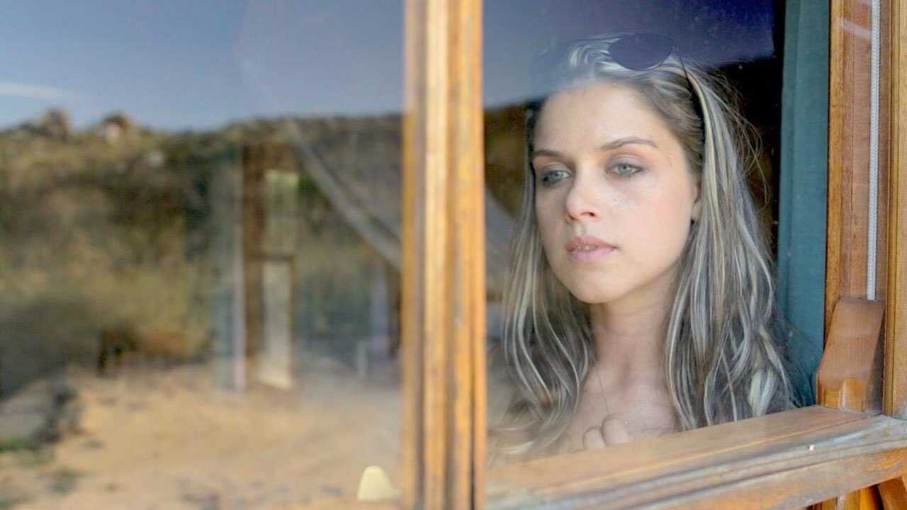 Girl From Nowhere 0