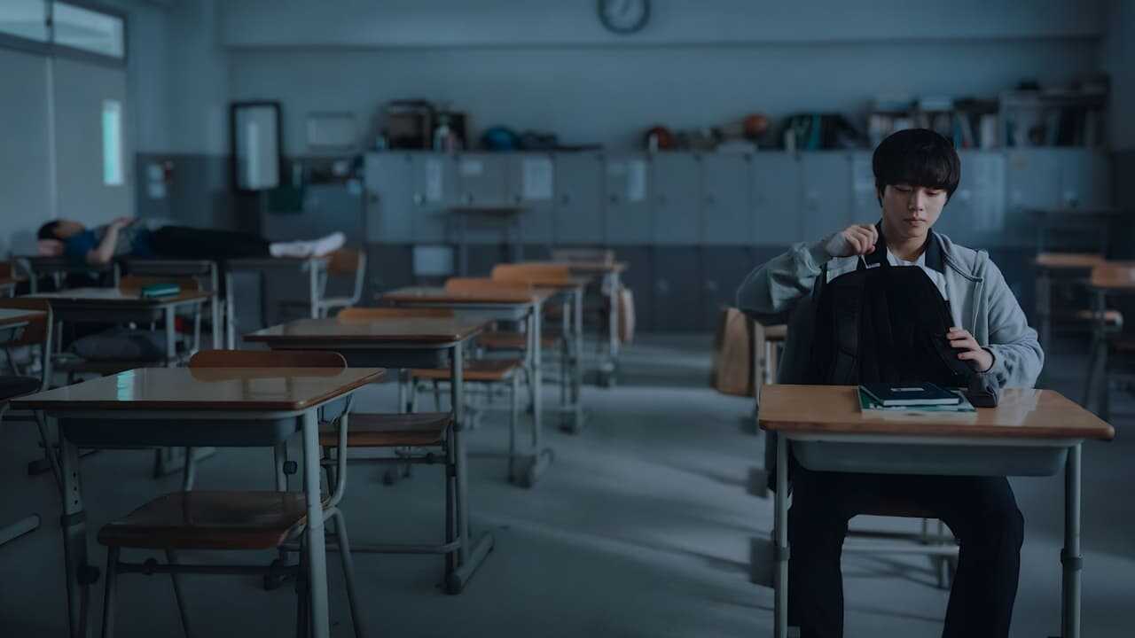 EN - Weak Hero (2022) 3