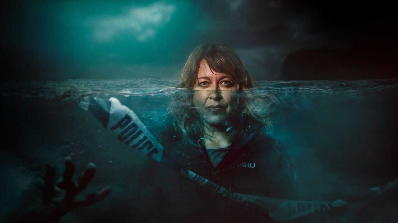 EX - Annika (2021) 0