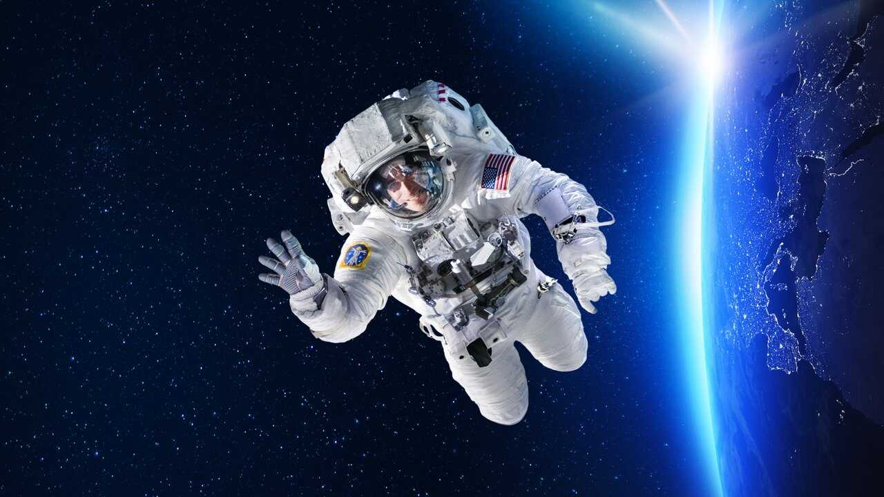 FR - Dans les étoiles 0