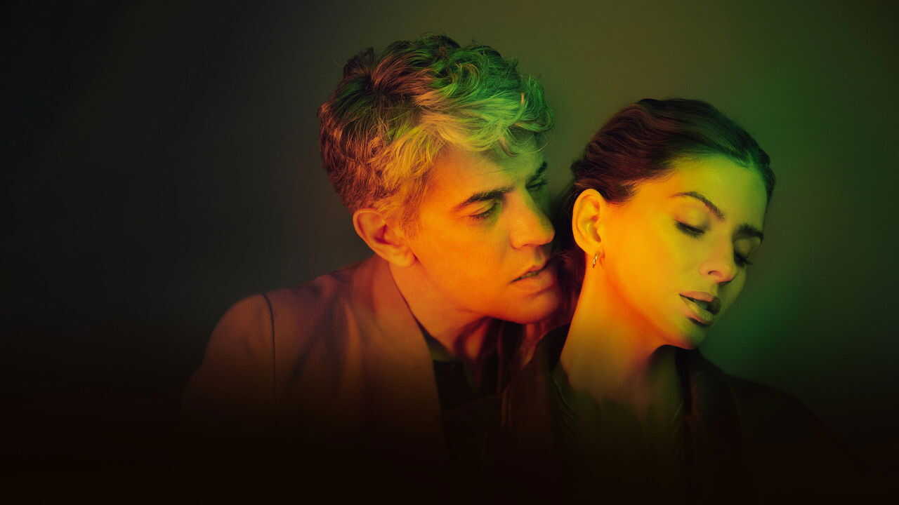 ES - Camaleón: El pasado no cambia (2025) (AR) 1