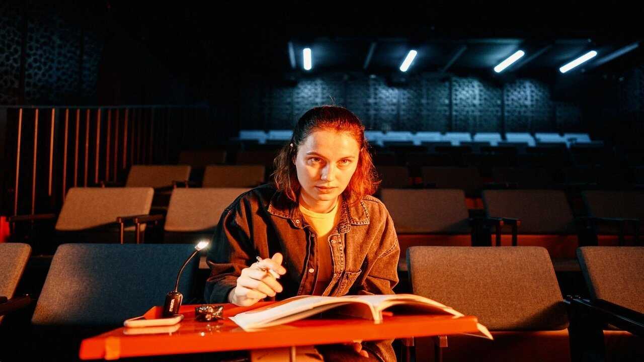 FR - L'écho du silence (2025) (FI) 1