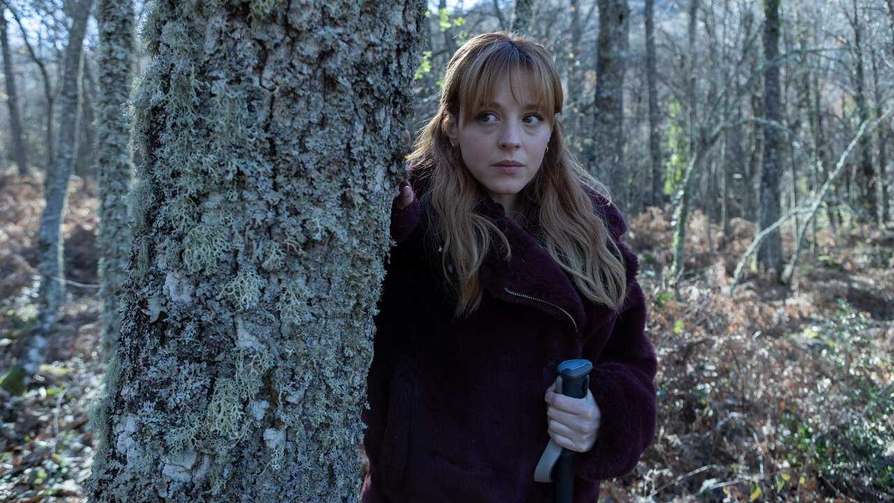 FR - Le Coucou de cristal (2025) (ES) 1